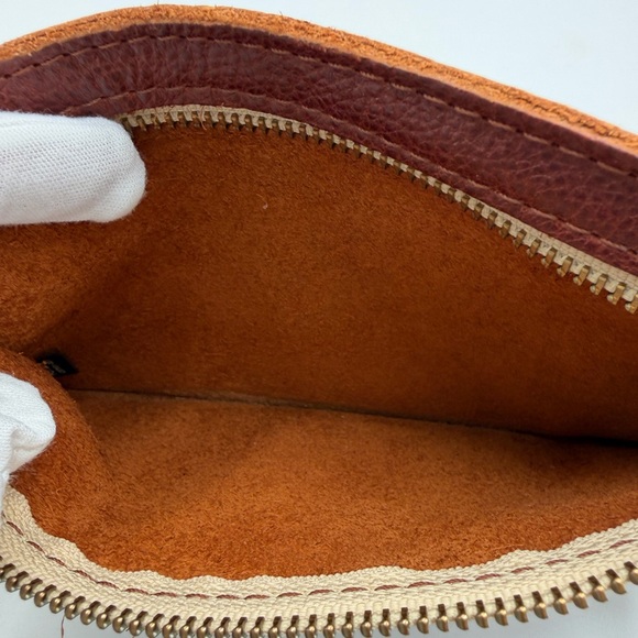 Portland Leather Adriana Pouch - Picture 5 of 5